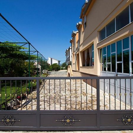 Guest House בלאגאי מראה חיצוני תמונה
